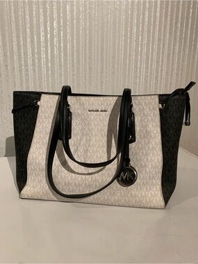 Michael Kors Black & White MK Signature Colorblock Tote